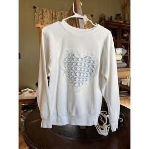 Vintage Women’s Crewneck Patch Heart Lace Outline Large White Blue